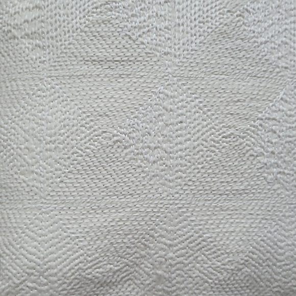 VERA WANG HOME Box Breakfast Throw Pillow FRETWORK 100% Cotton Down  12" X 16" - Picture 5 of 8